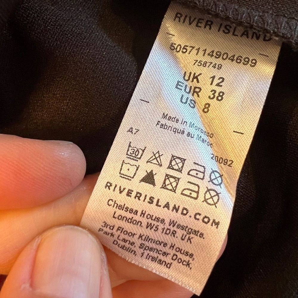 River Island London Black Cape Split Sleeve Bodycon Mini Dress Size US 8 UK 12 - Picture 11 of 11